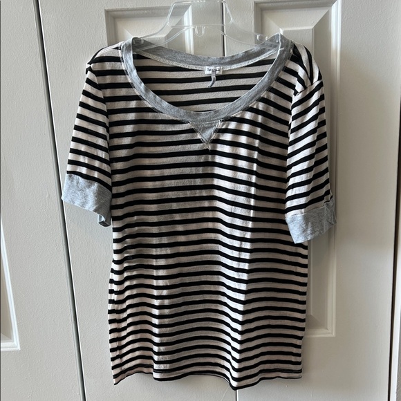 Splendid Striped T-Shirt - Picture 1 of 7